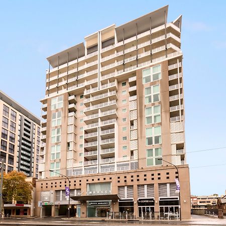 Oaks Adelaide Embassy Suites 외부 사진