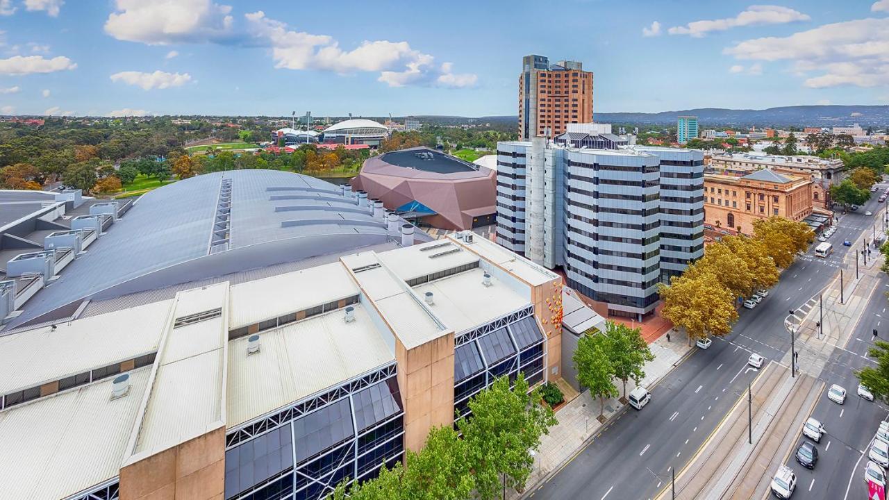 Oaks Adelaide Embassy Suites 외부 사진