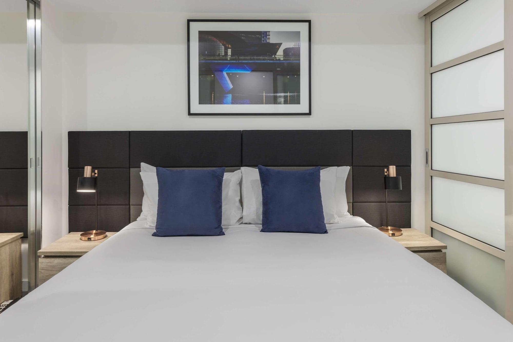 Oaks Adelaide Embassy Suites 외부 사진