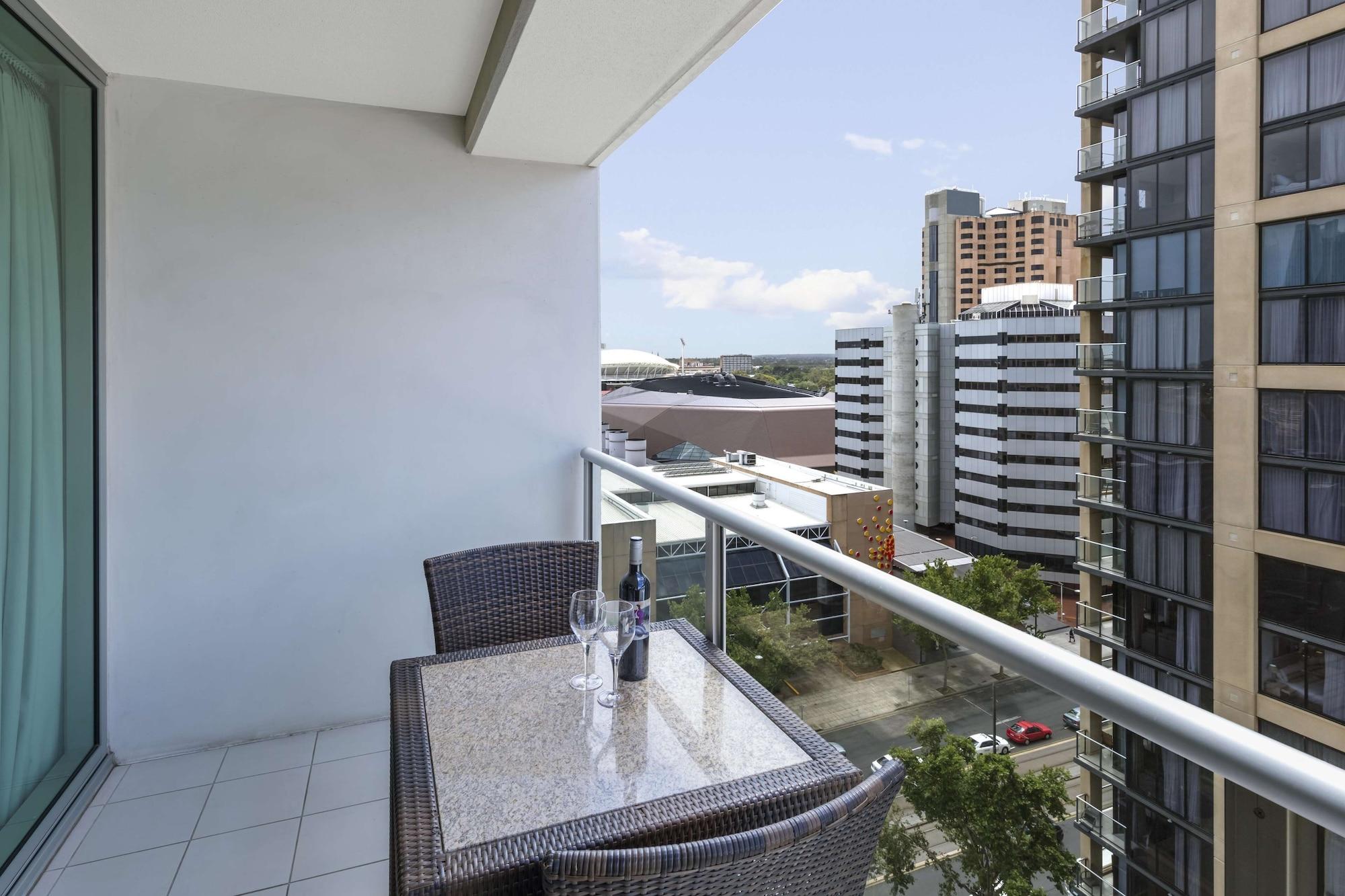 Oaks Adelaide Embassy Suites 외부 사진