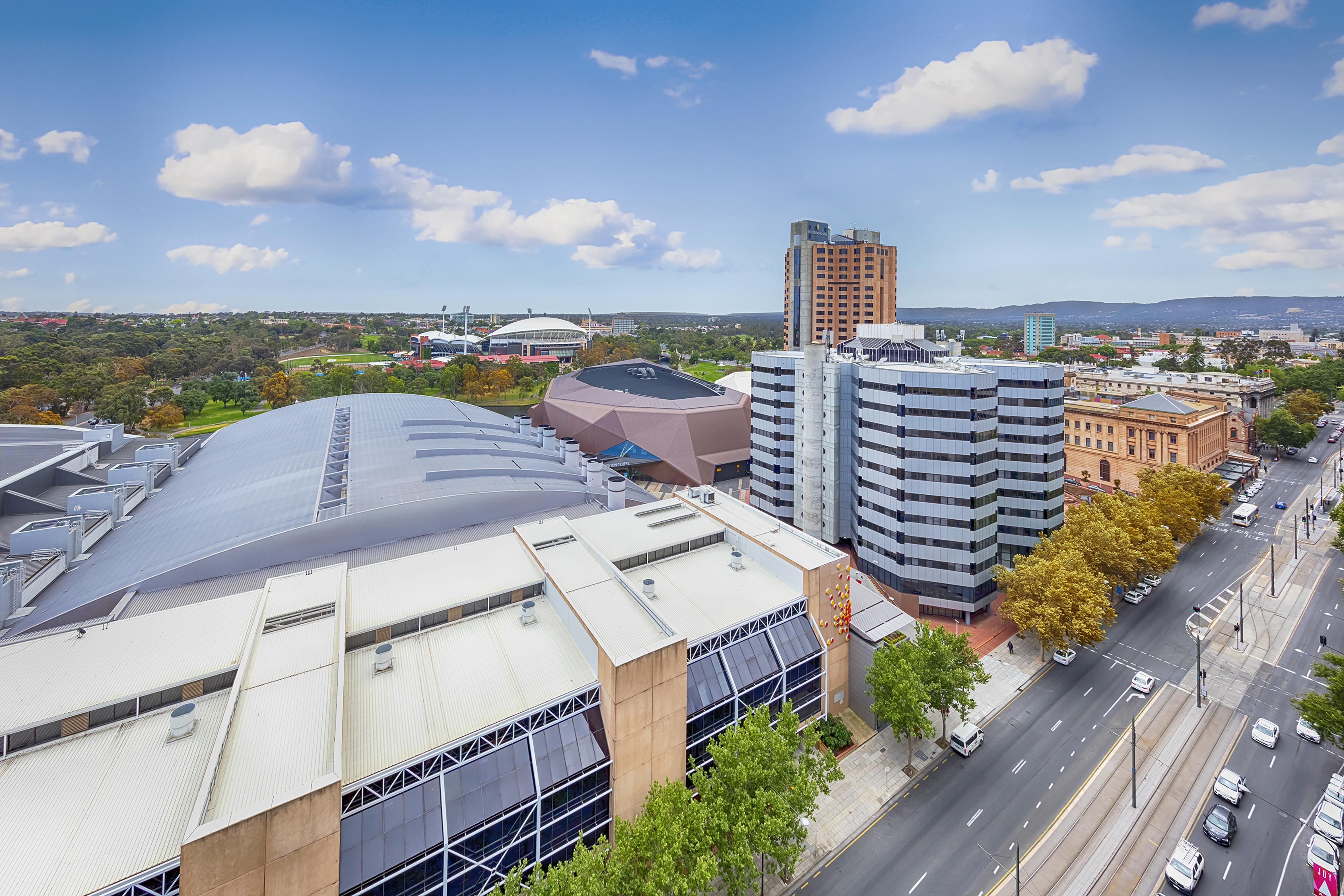 Oaks Adelaide Embassy Suites 외부 사진