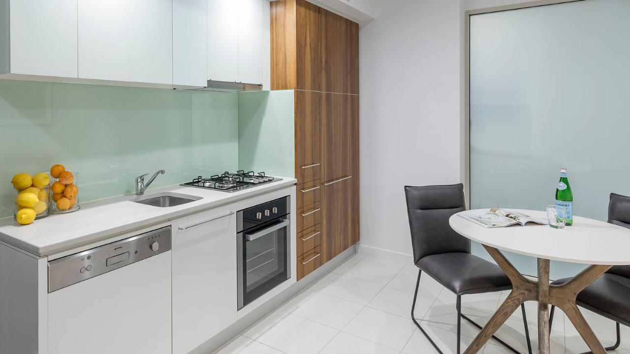 Oaks Adelaide Embassy Suites 외부 사진